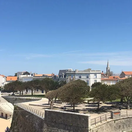 Petit Nid à 50m De La Au Coeur De *