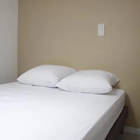 Apartment Petit Nid A 50m De La Au Coeur De